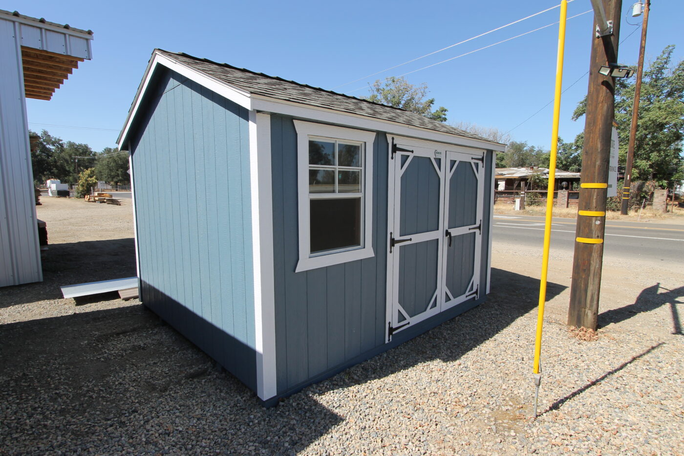 blue and white trimmed ranch elite