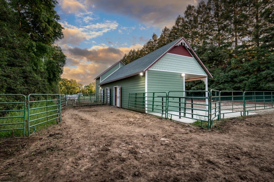 22x60 Horse Barn in Central CA
