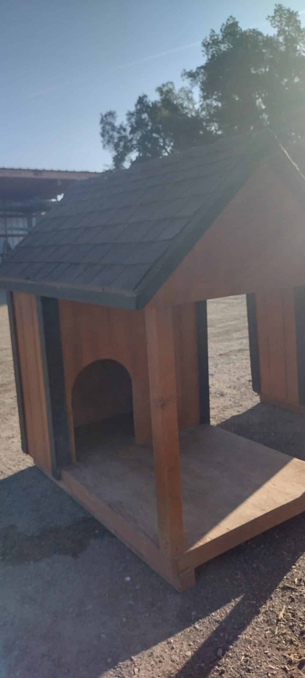 4'x6' Dog Cabin