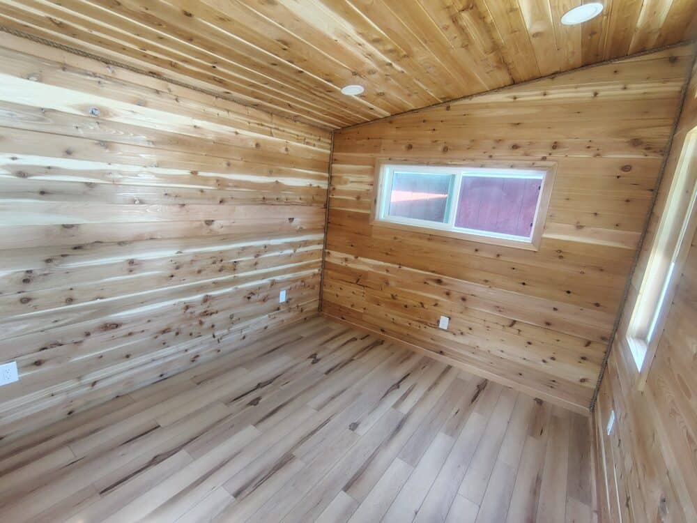 10'x12' Lean To Deluxe with Interior Finish