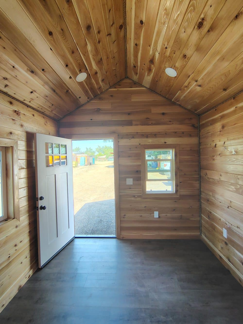 10x12 Ranch W/ Tall Interior Finish