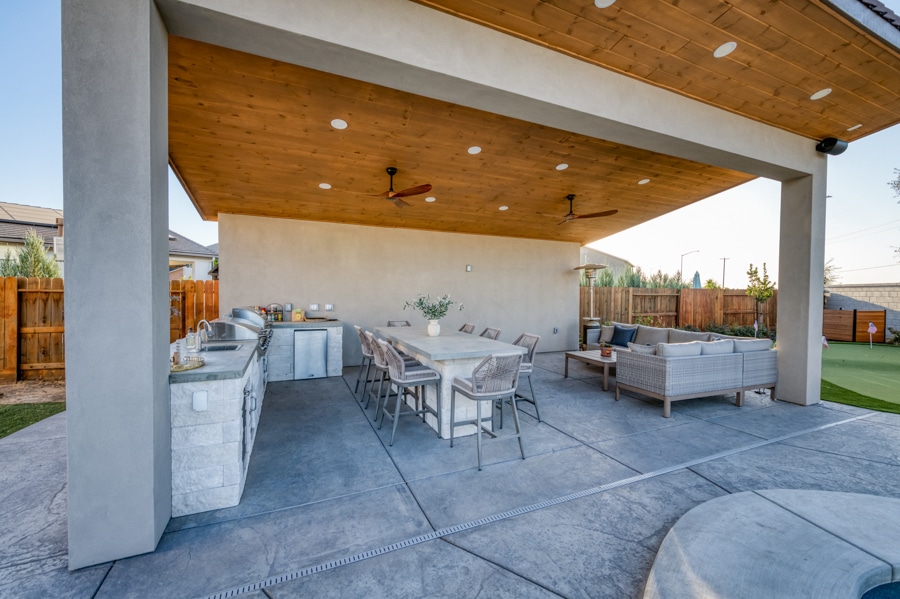 close up of outdoor kitchen in 20x26 poolside cabana_