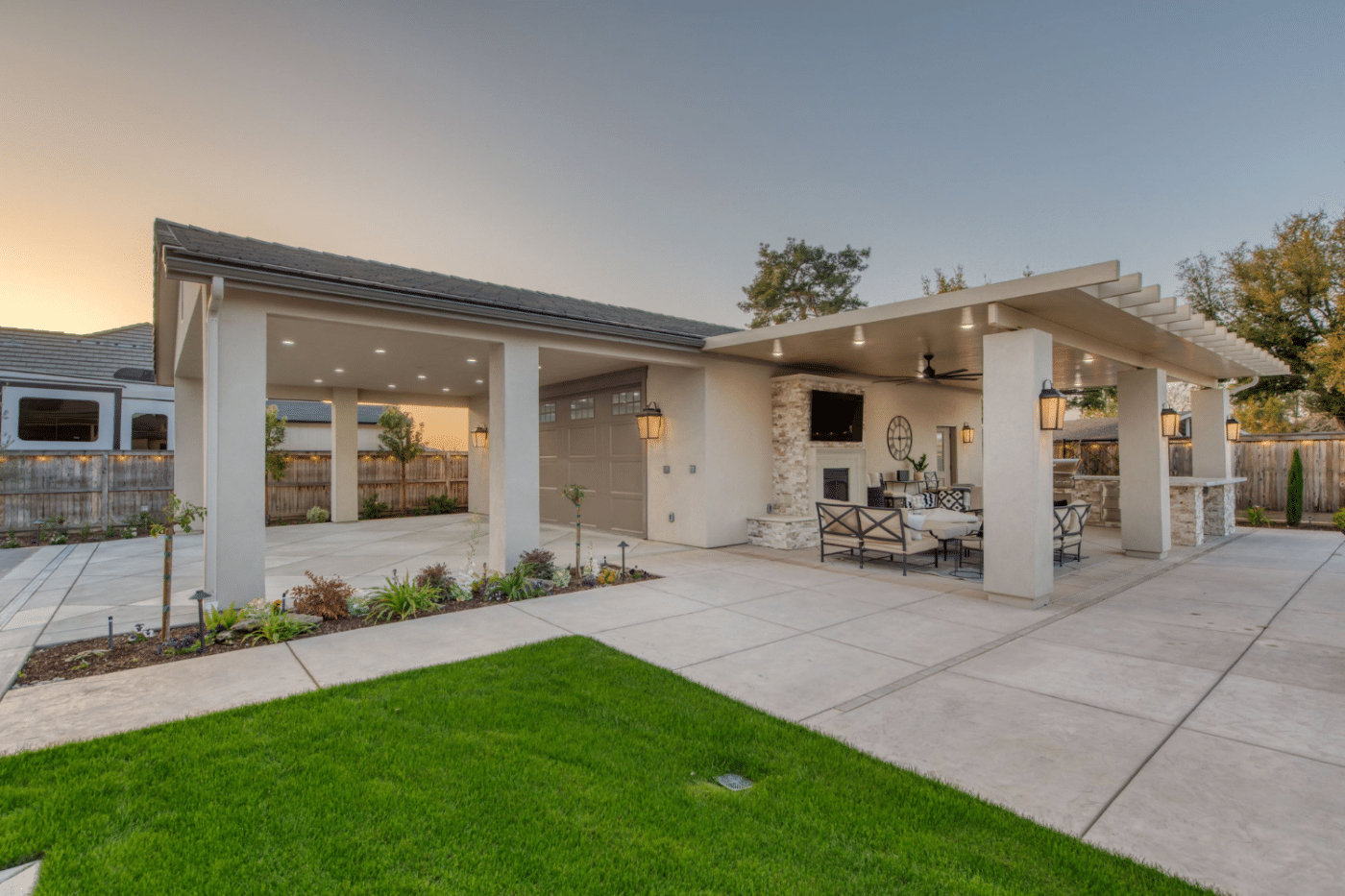 custom structures of garage with pergola attached in dunlap ca