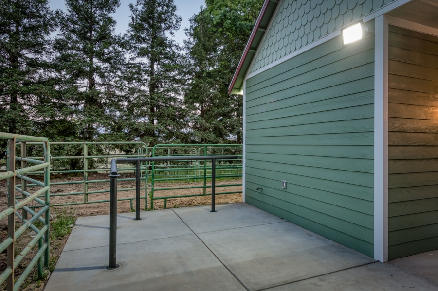 outdoor arena by 22x60 horse barn