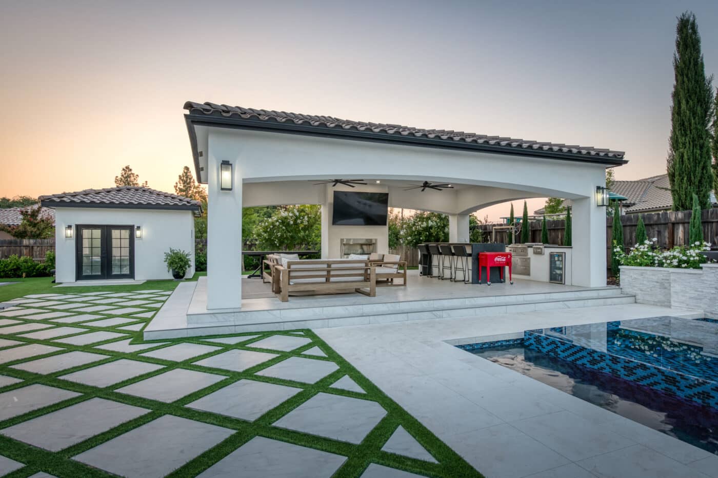 poolside pavilions in Madera CA